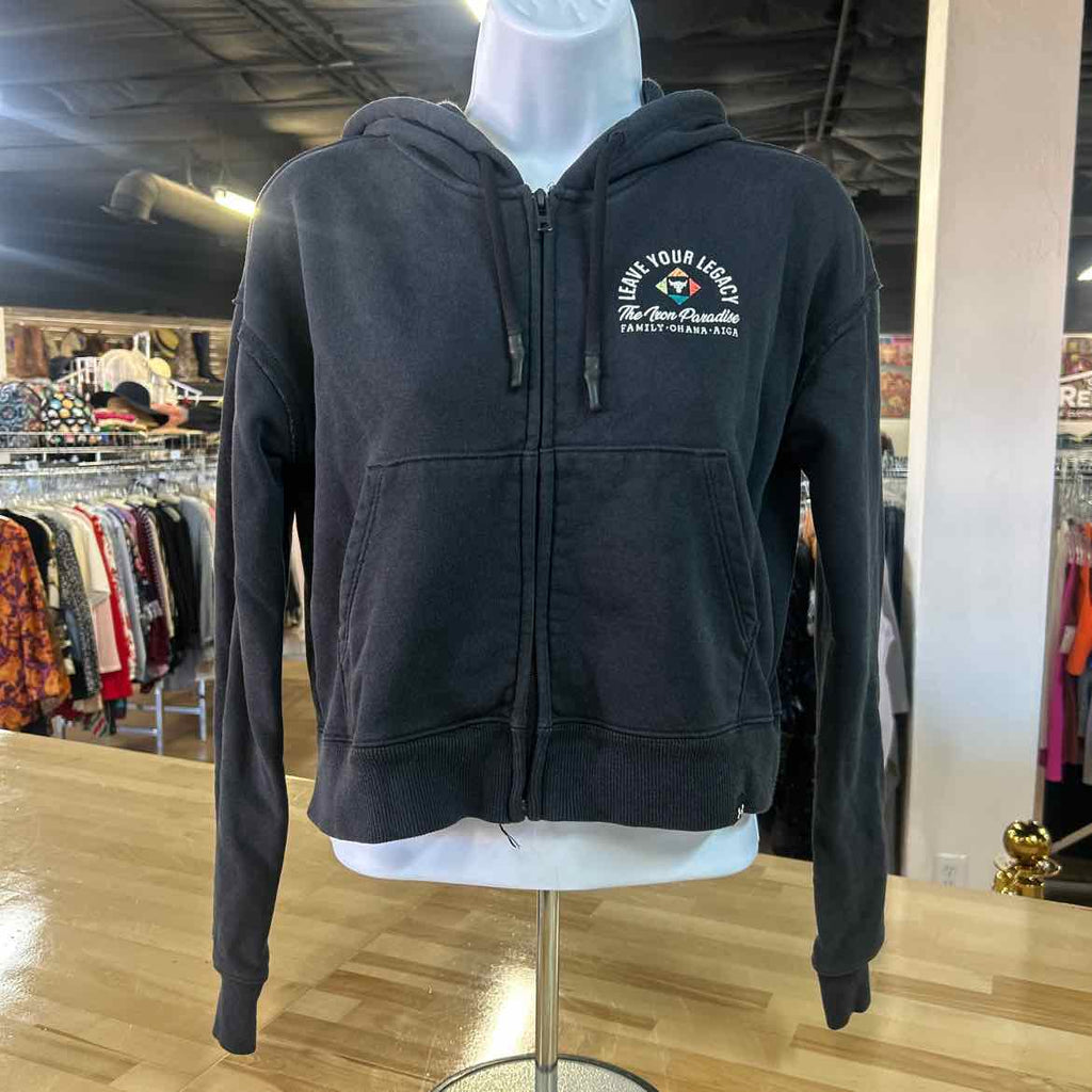 Under Armour Size XS Black Preloved Sweater