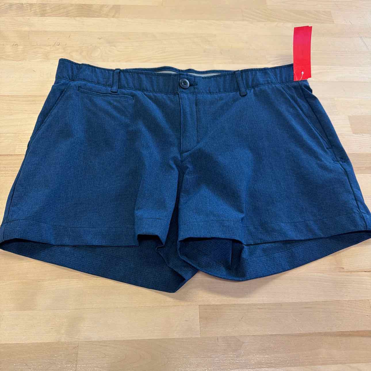 Under Armour Size 12 Blue Used Shorts
