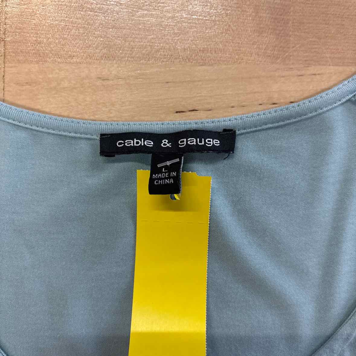 Cable & Gauge Size L Teal Blouse