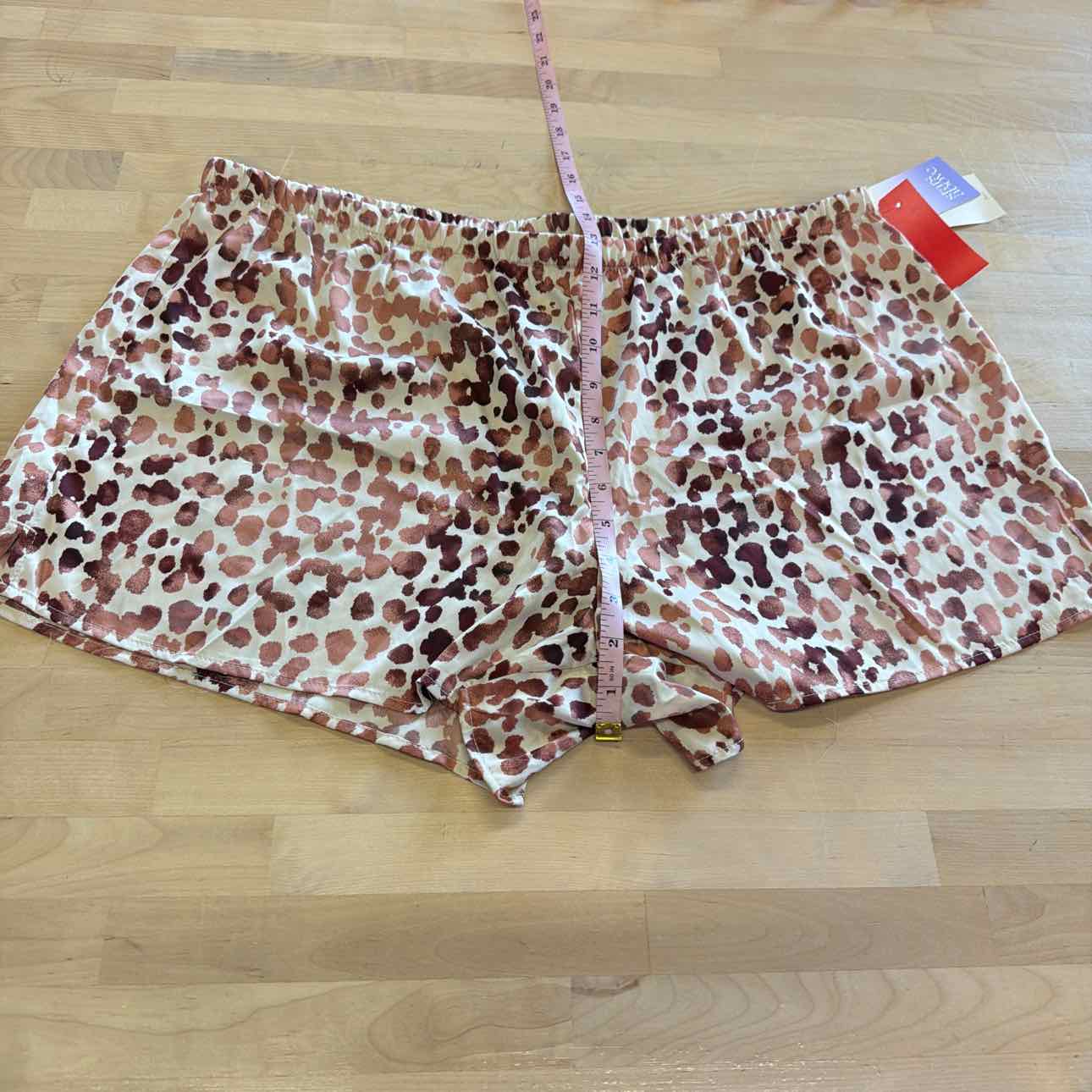 Stars Above Size XL Pink Preloved Shorts
