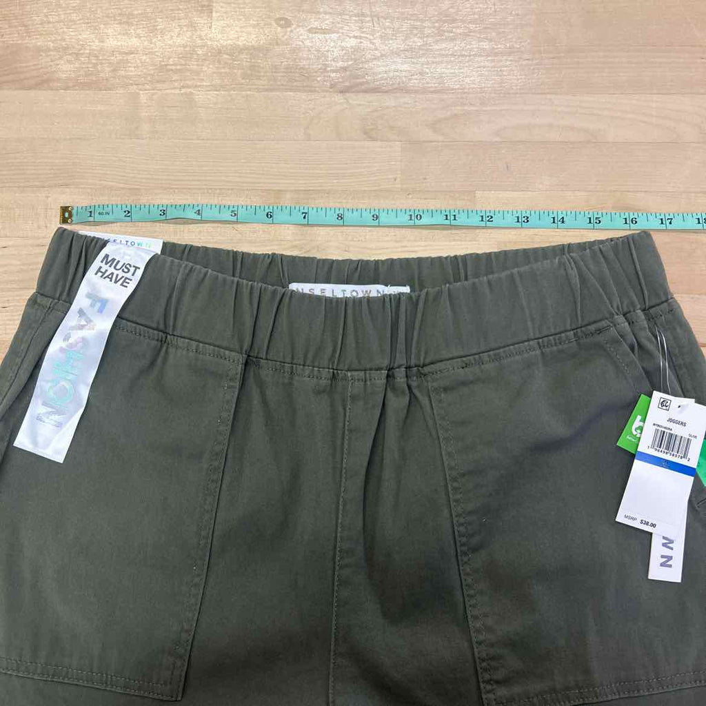 TINSELTOWN Size XL Green Pants
