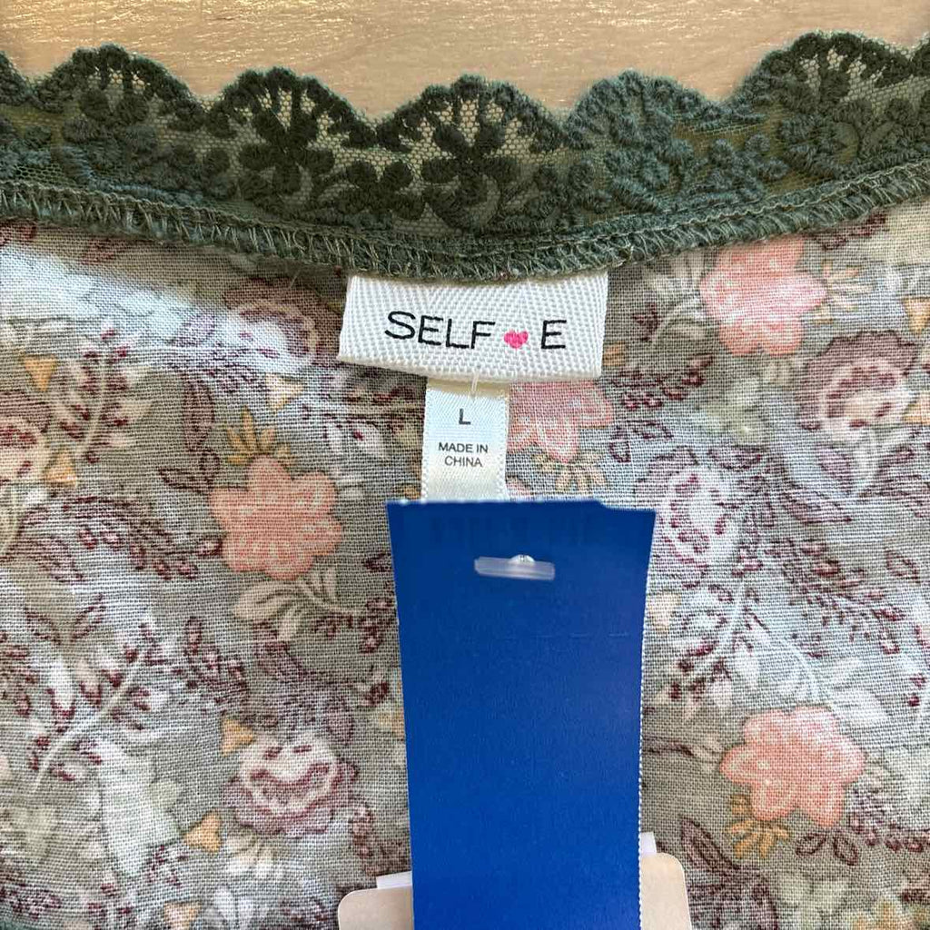 Self E Size L Green Print Knit Top NWT