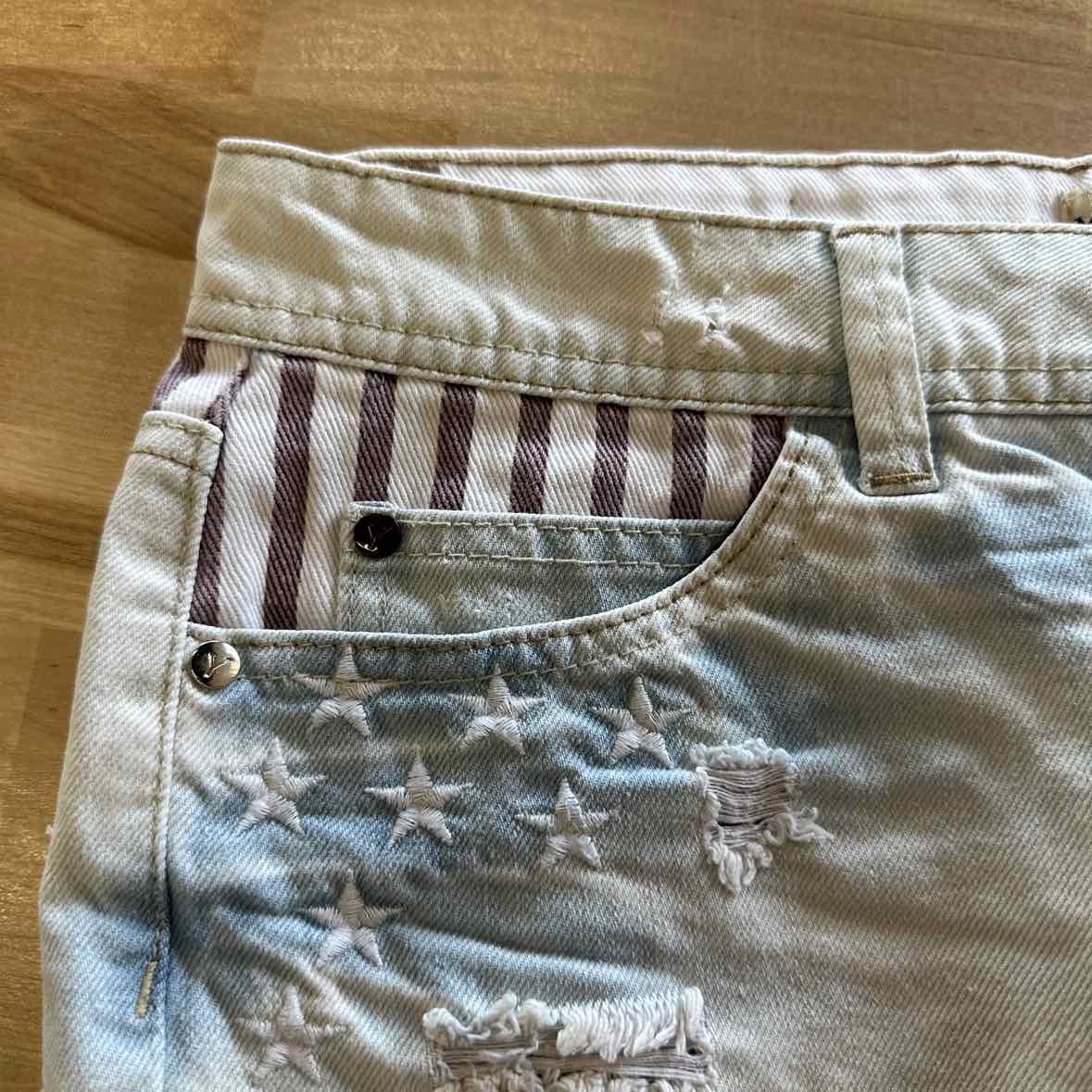ymi Size 9 Blue Shorts