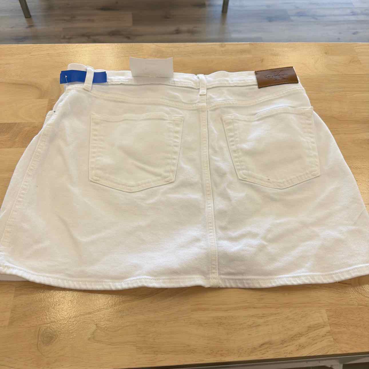 Calvin Klein Size 32 White Denim New Skirt
