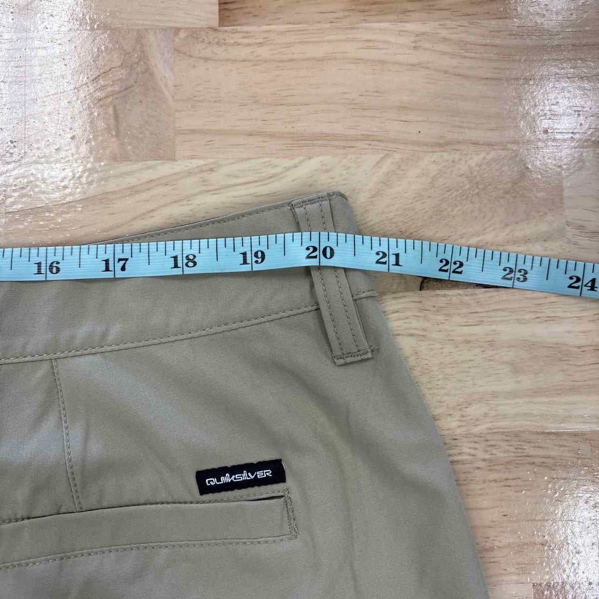 Quicksilver Men's Size 40 Men's Union Amphibian Hybrid 20" Short