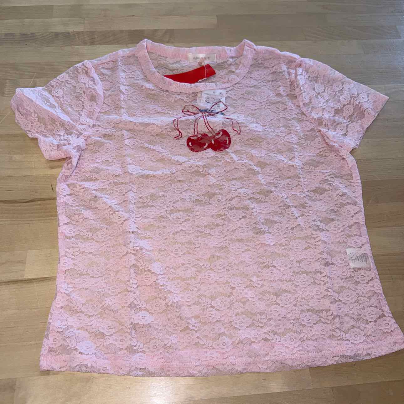 Ultra Flirt Juniors' Graphic Lace Tee - Ballet Slipper