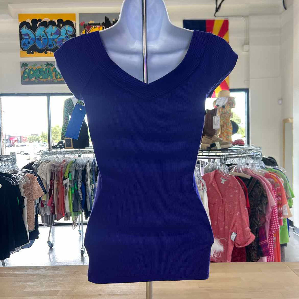 Bebe Size S Purple Ribbed Preloved Blouse SS