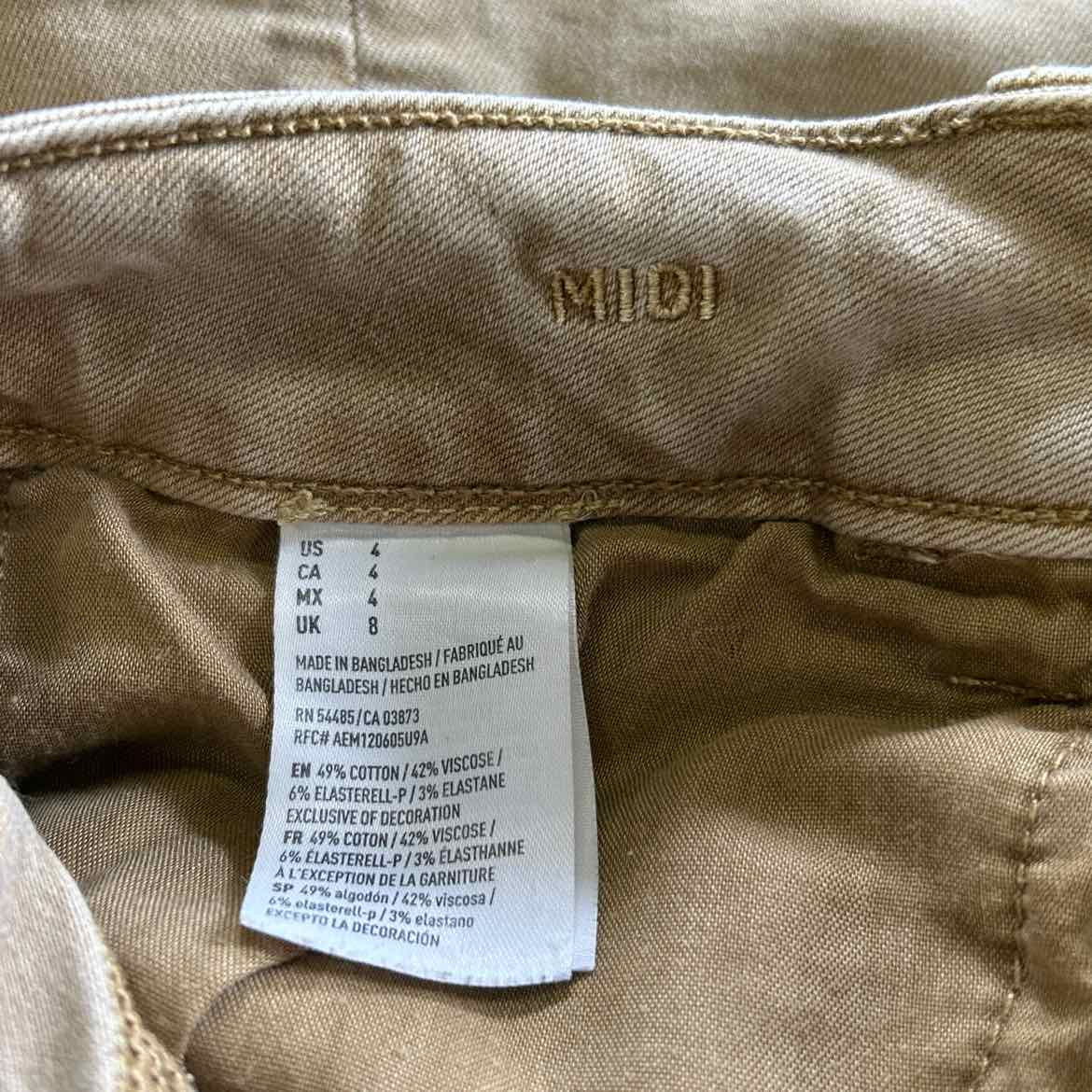 American Eagle Women Size 4 Tan Preloved Shorts