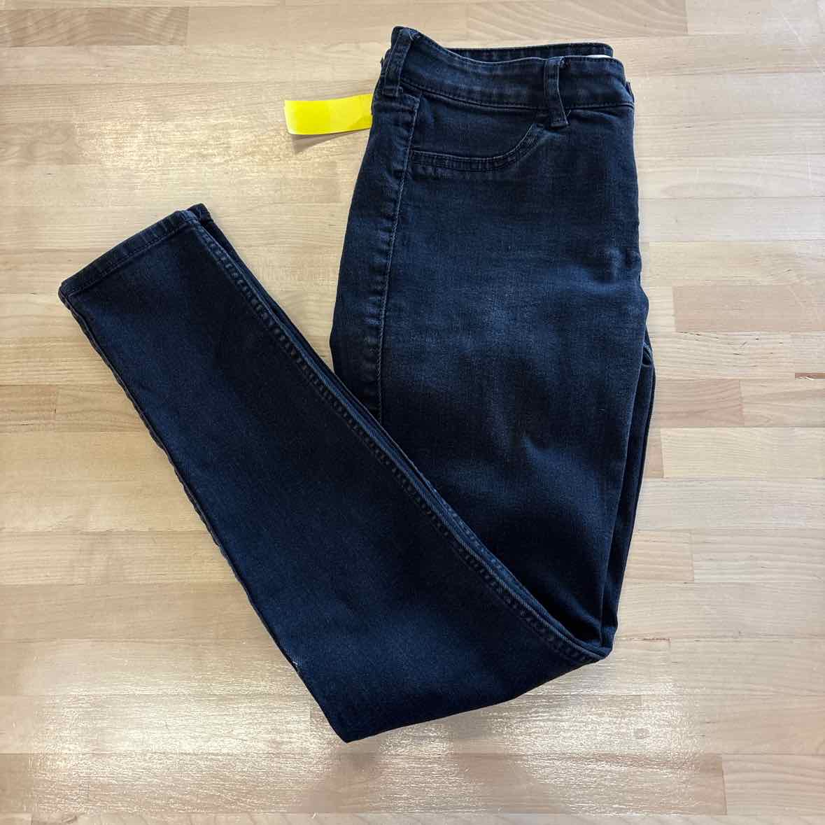 Hollister Size 9 Black Pants