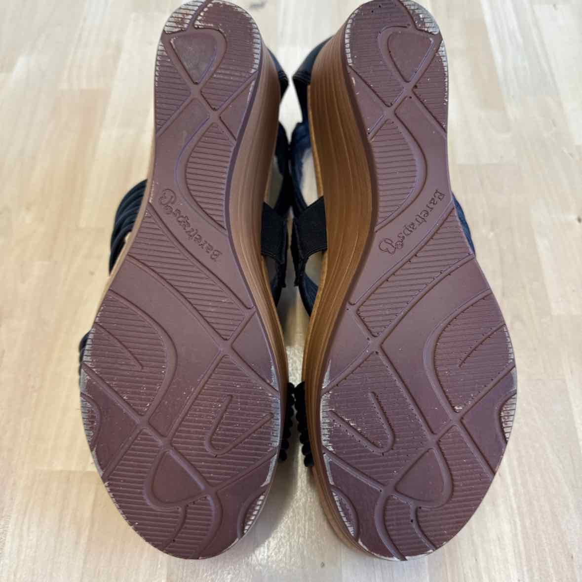 Baretraps Shoe Size 9.5 Black Wedge Sandals