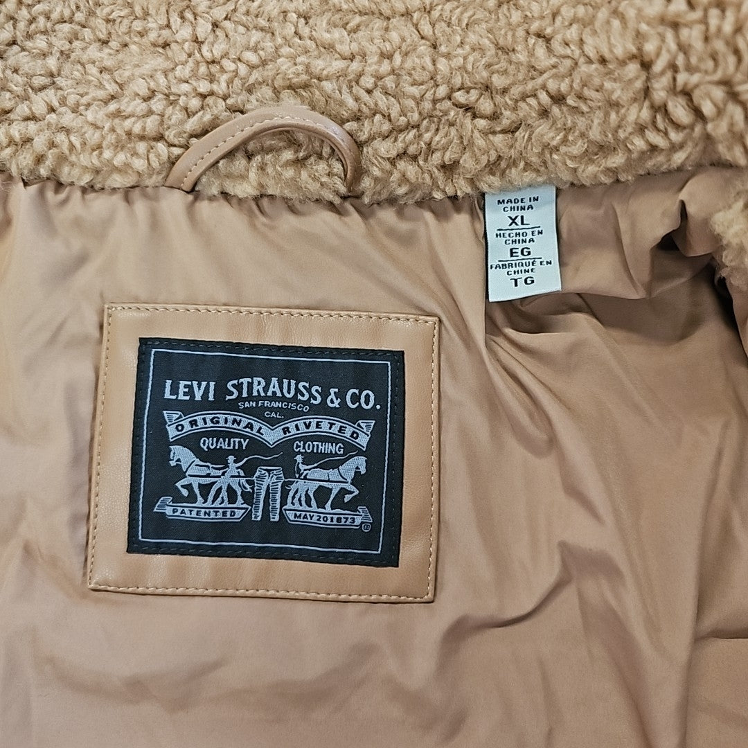 Levi's Women's Stand Collar Sherpa Puffer Jacket