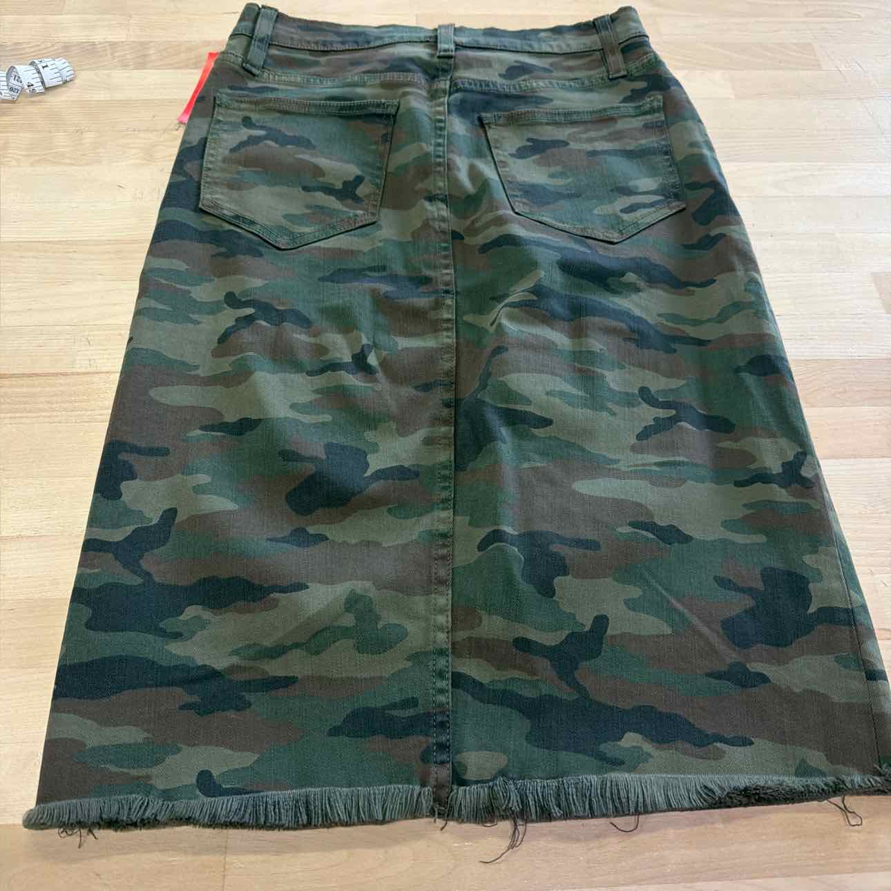 NSF Size 29 Camo Preloved Skirt