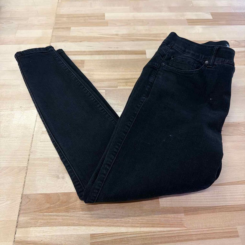 Torrid Size 14 BLackBombshell Skinny Used Jeans