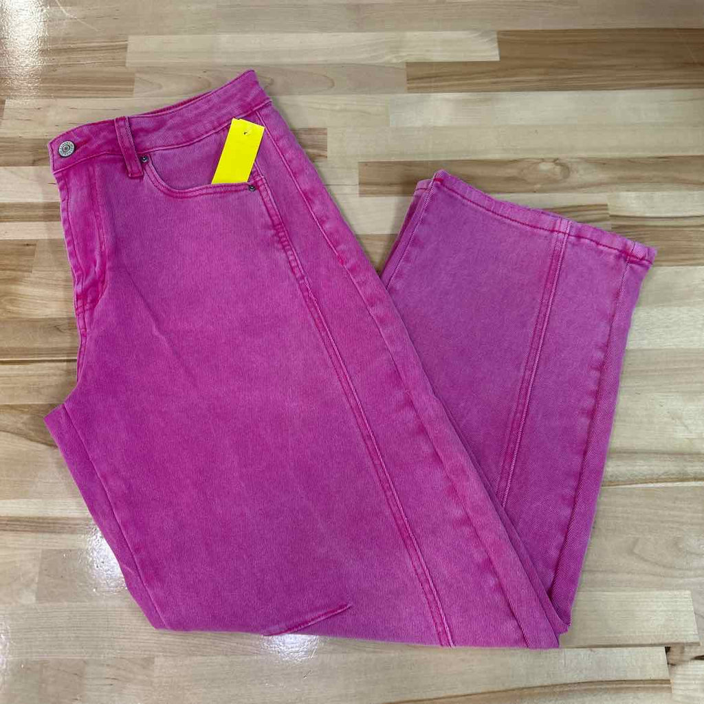 Size M Pink Denim New Jeans