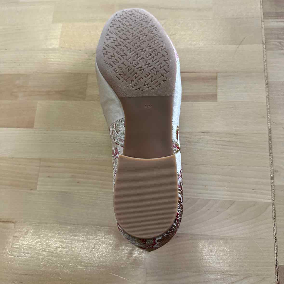 Nine West Shoe Size 9.5 Multi-Color Flats