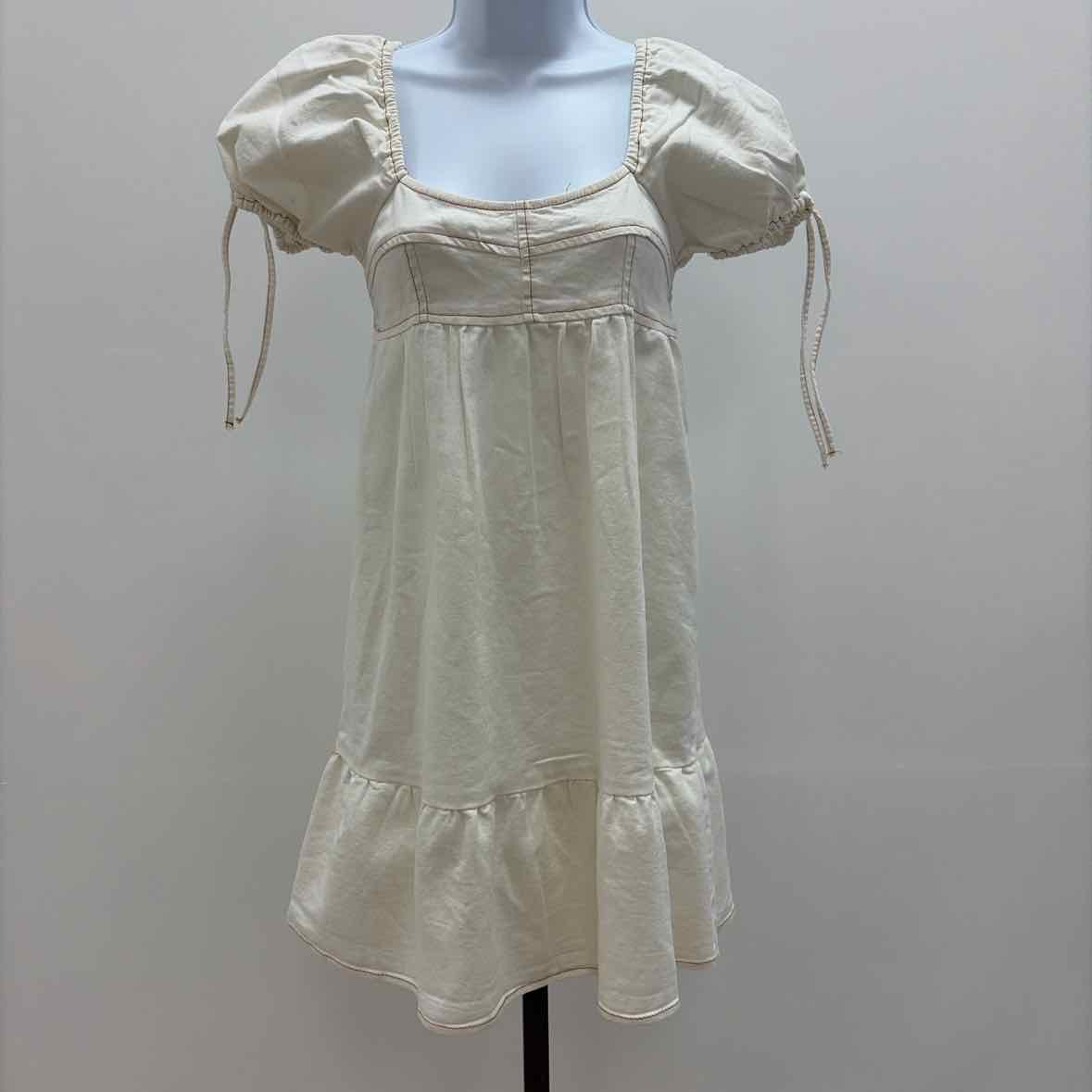 Planet Heart Size M  Juniors' Denim Puff-Sleeve Mini Dress - Off White Wash