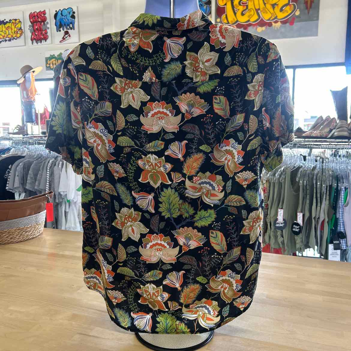 Denim & Flower Size L Multi color Preloved MENS Button Down Shirt