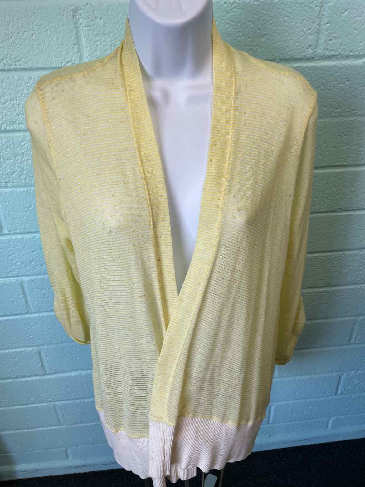 Splendid Size L Yellow Sweater