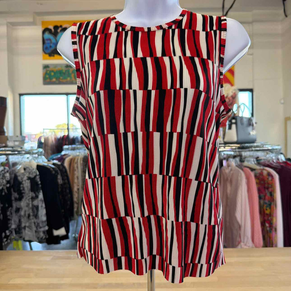 Size L Red Used Sleeveless