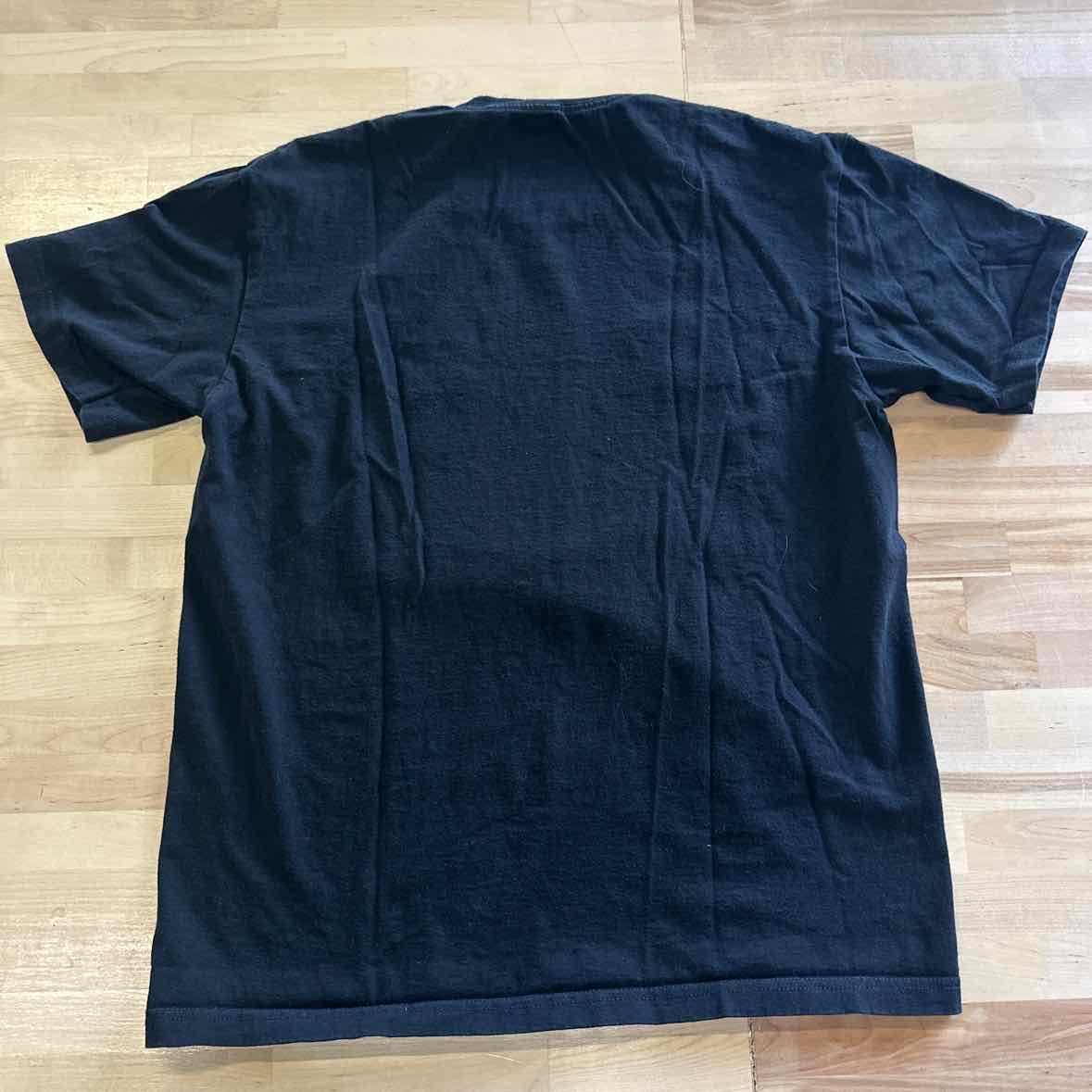 Size M Black T-shirt