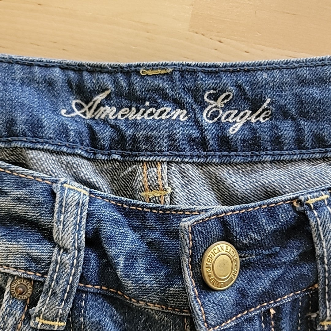 American Eagle Size 2 Blue Shorts