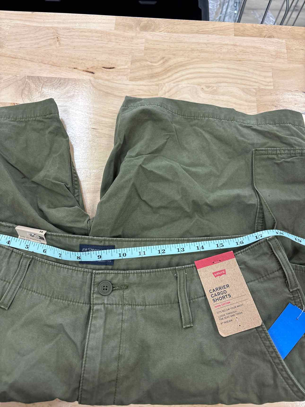 Levi's Carrier Cargo Shorts - Men's - 36 - Green