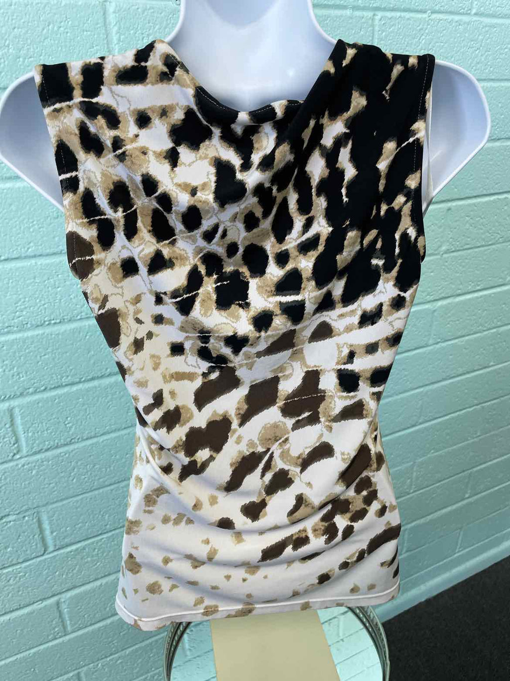 Tahari Size S Sleeveless