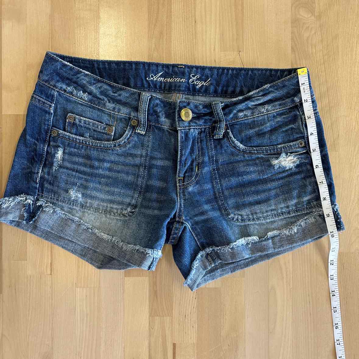 American Eagle Size 4 Blue Shorts