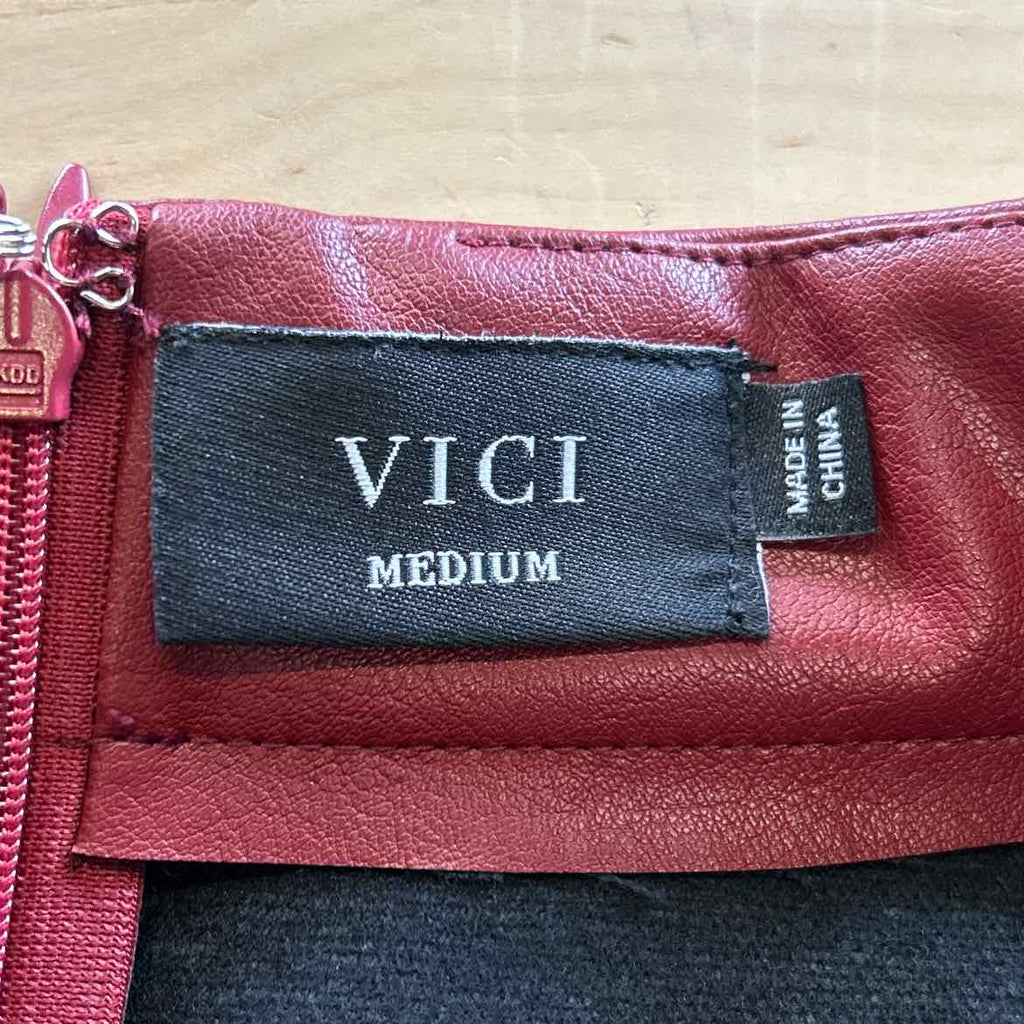 VICI Size M Red Leather Preloved Skirt