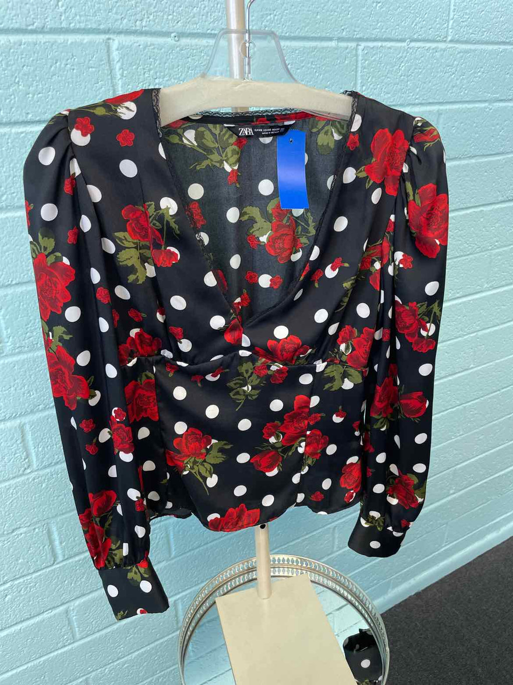 Zara Size XS Black, Red & white polka dots Blouse