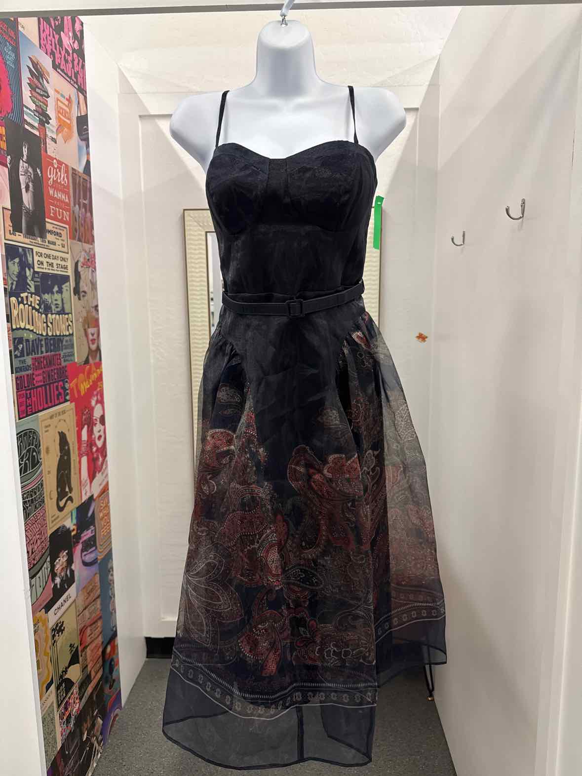 BCBG Size 4 Navy Sweetheart Neck Midi Dress NWOT