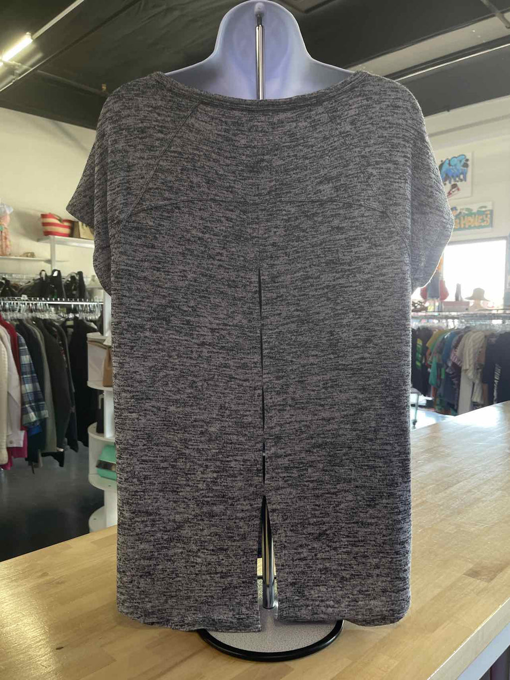 Calvin Klein Size M Gray Preloved Blouse SS
