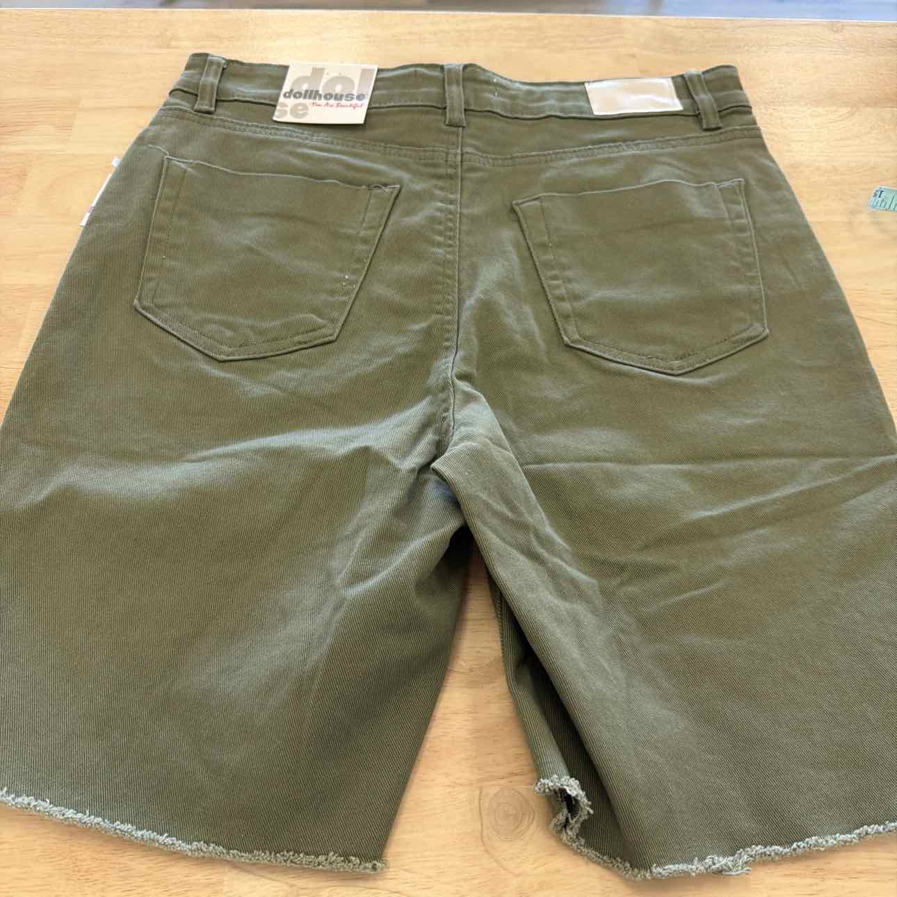 dollhouse Women Size 30 Green New Shorts