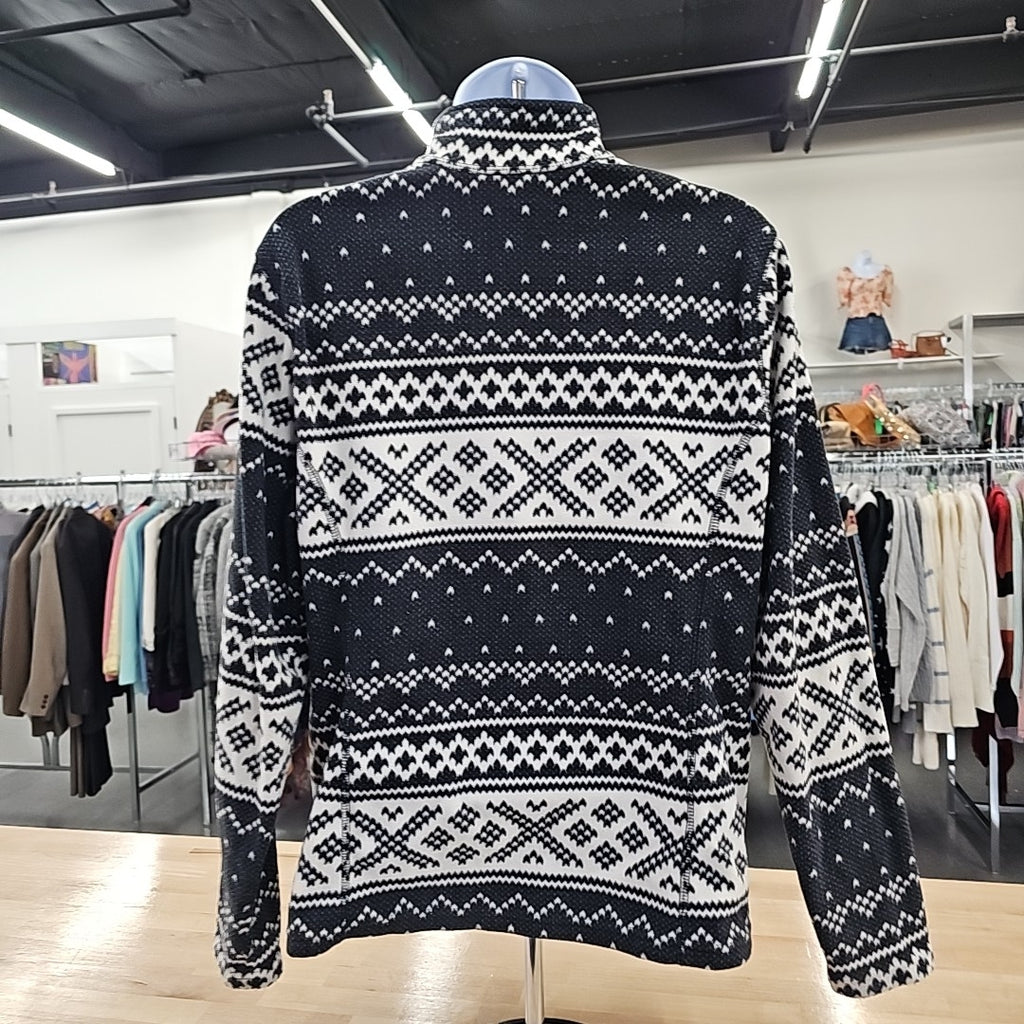 Eddie Bauer Size M BLACK & WHITE Sweater