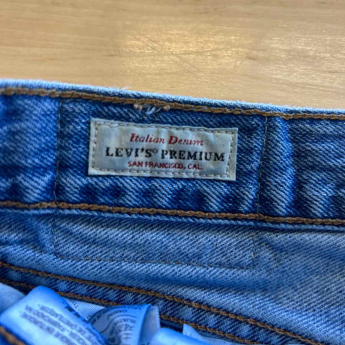 Levi's Size 32 Blue Jeans
