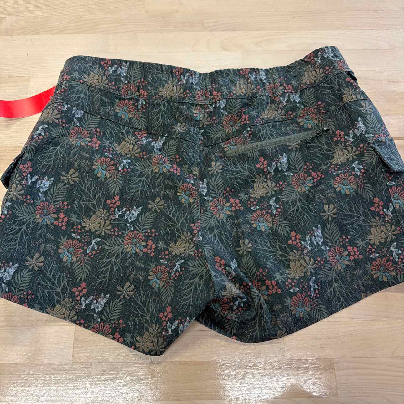 Kuhl Size S Green Used Shorts