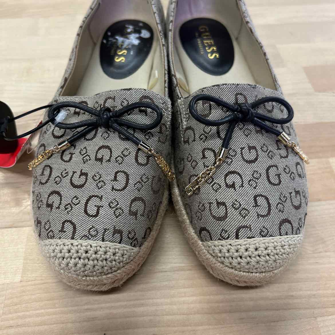 Guess Size 6.5 Brown Used Flats
