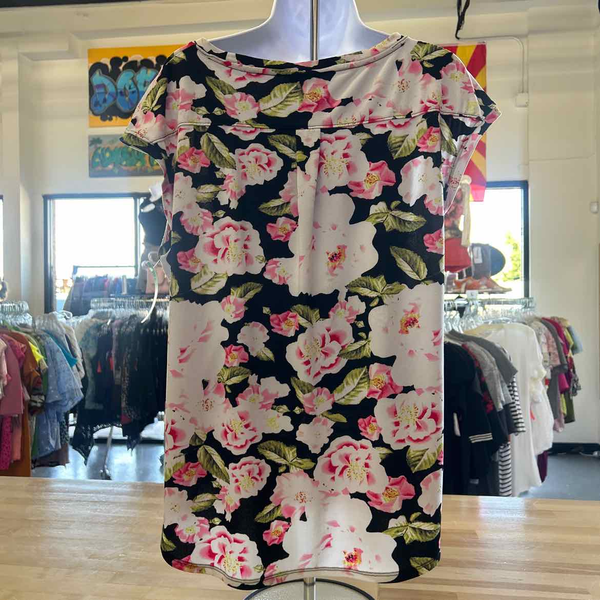 Elle Size L White Preloved Blouse SS