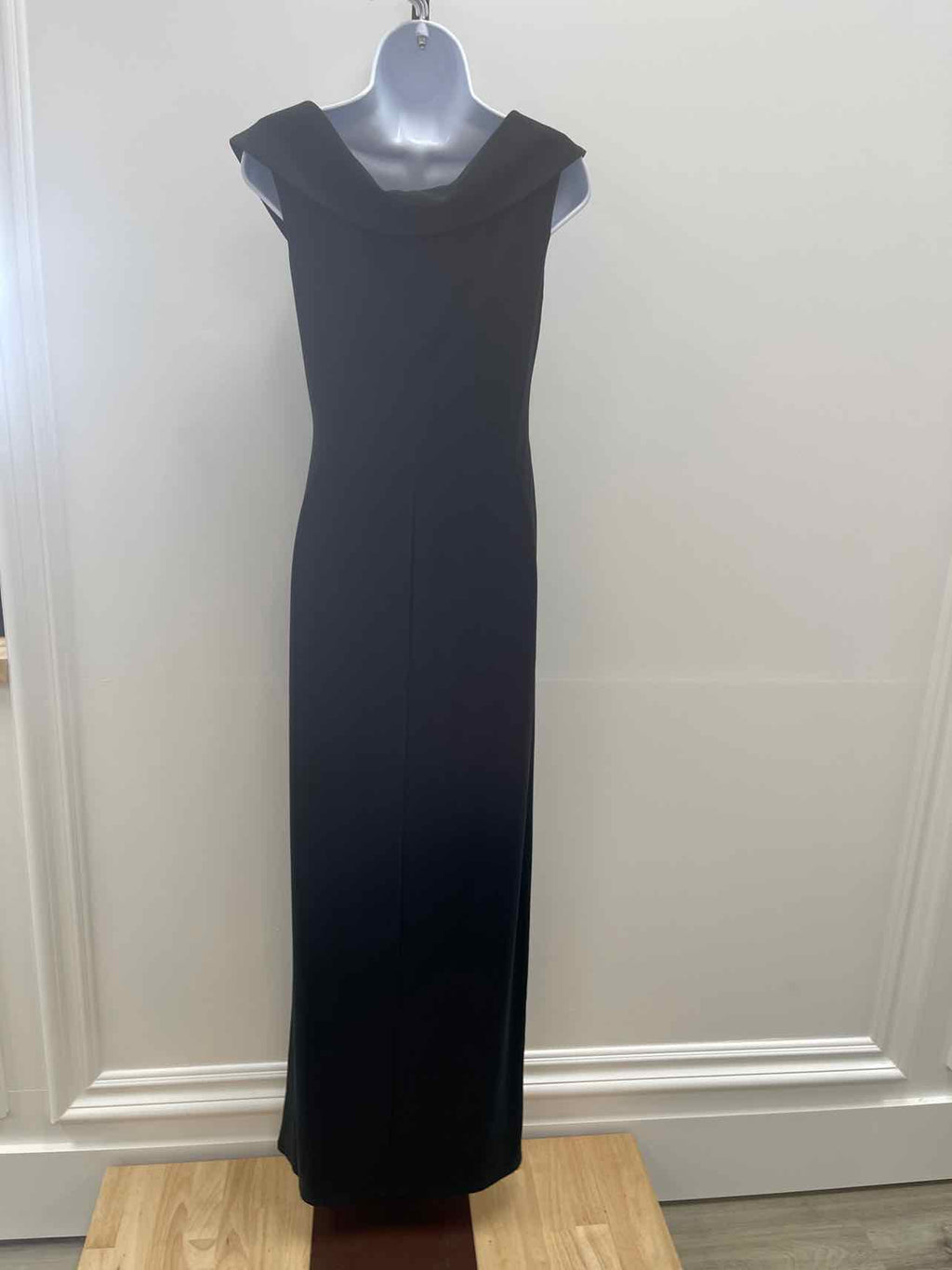 Ralph Lauren Size 4 Black New Dress