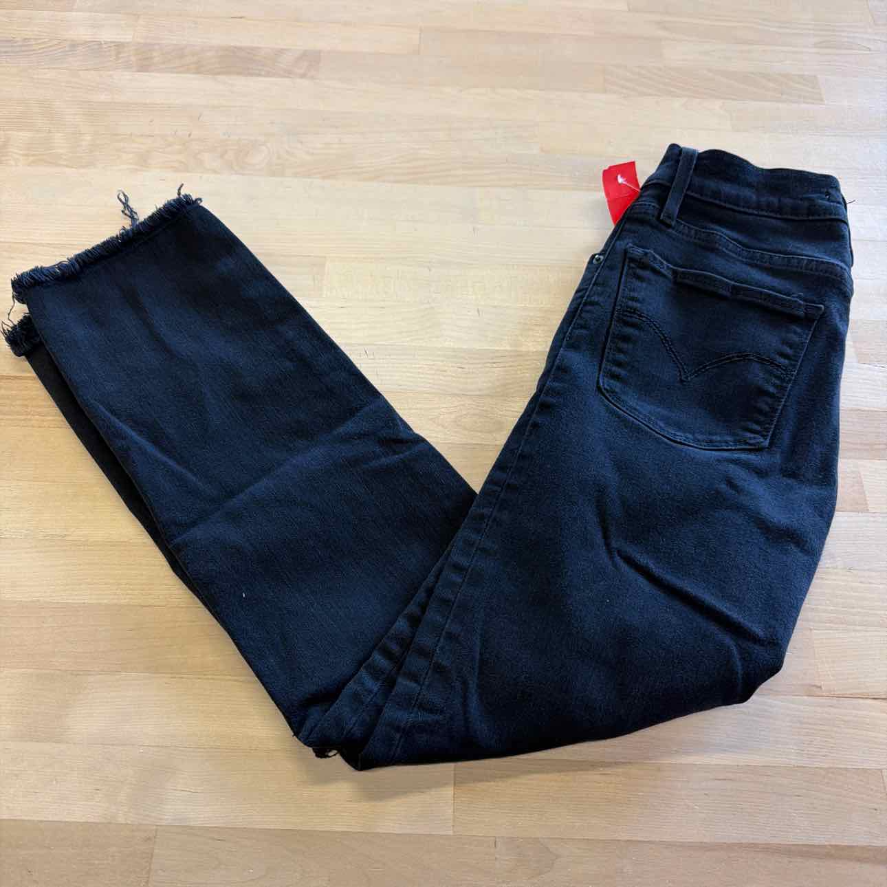Levi's Size 23 Black Denim Preloved Jeans