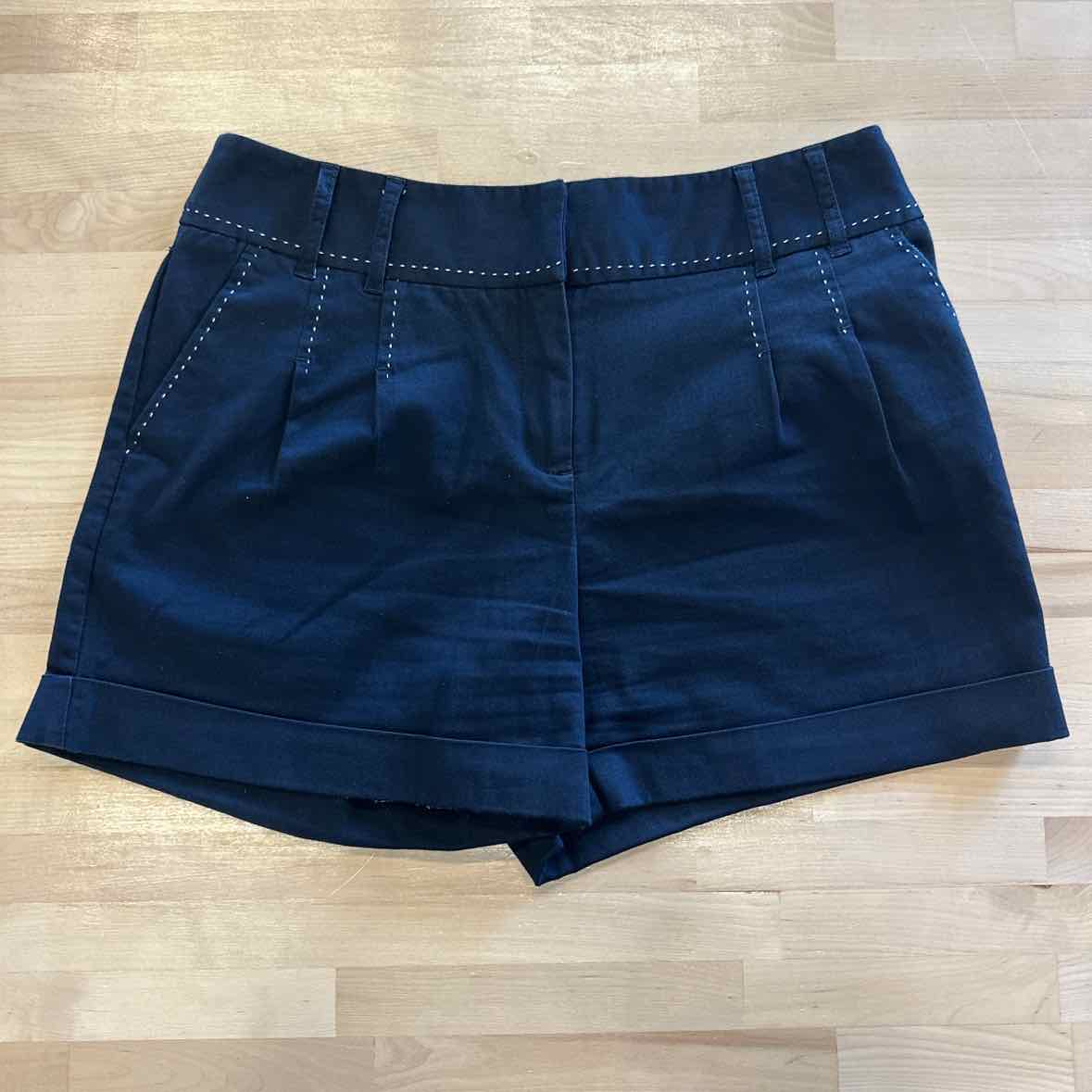 Willi Smith Size 8 Black Shorts