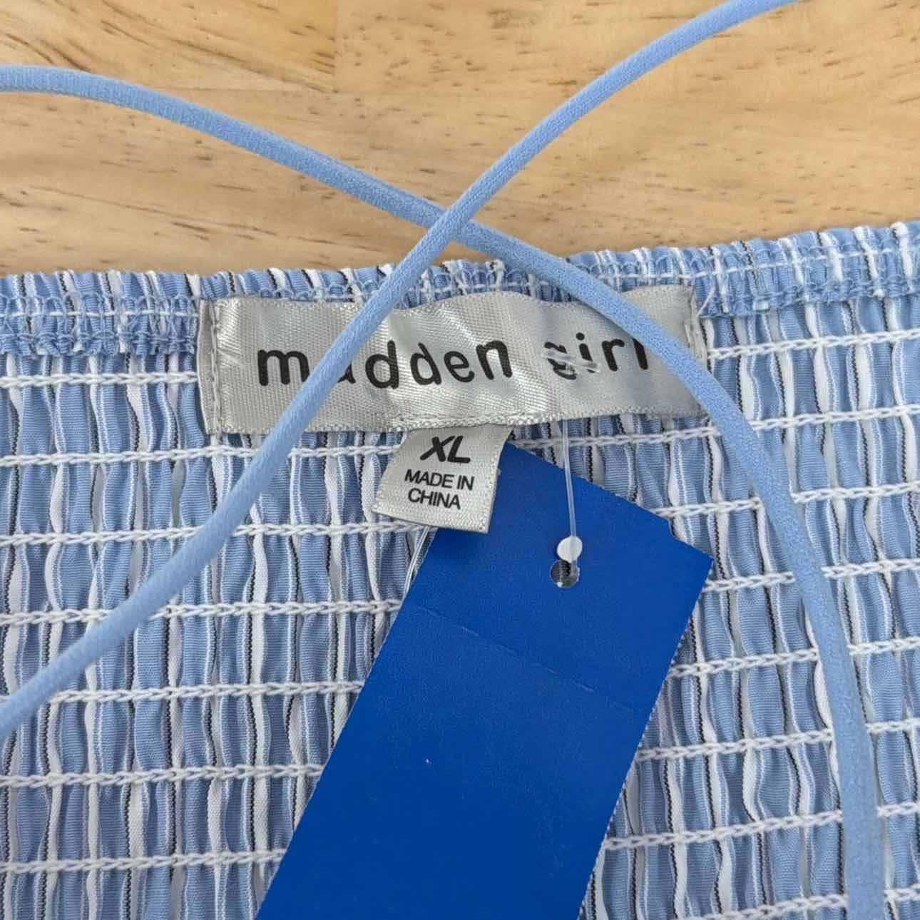 Madden Girl Size XL Poplin Bubble Tank Top