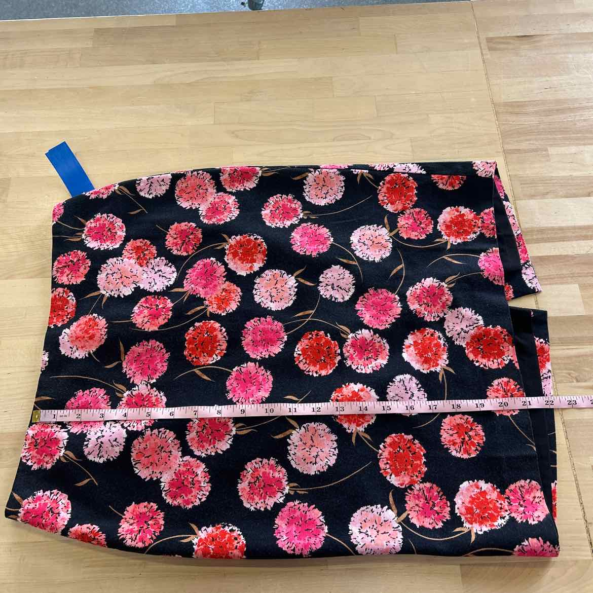 Talbots Size 4 Black Pink Preloved Skirt