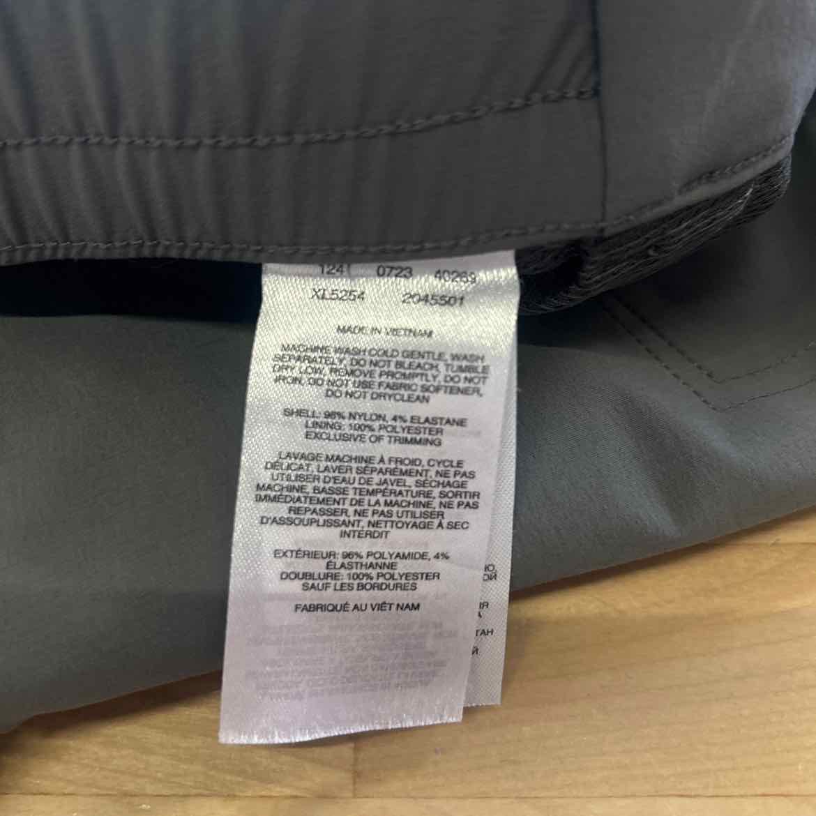 Columbia Size 18 Gray Preloved Athletic Pants