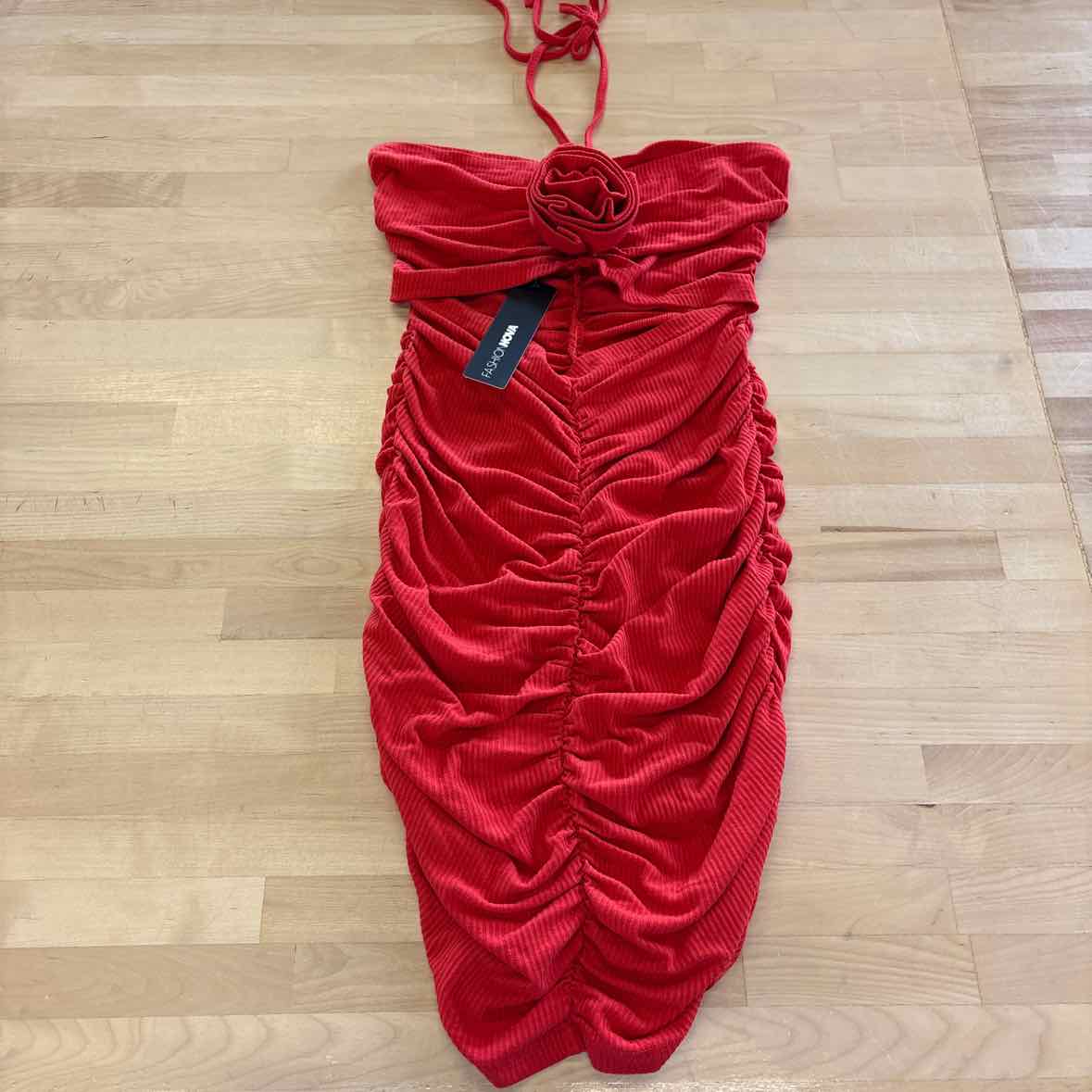 Fashion Nova Size S Red New Dress