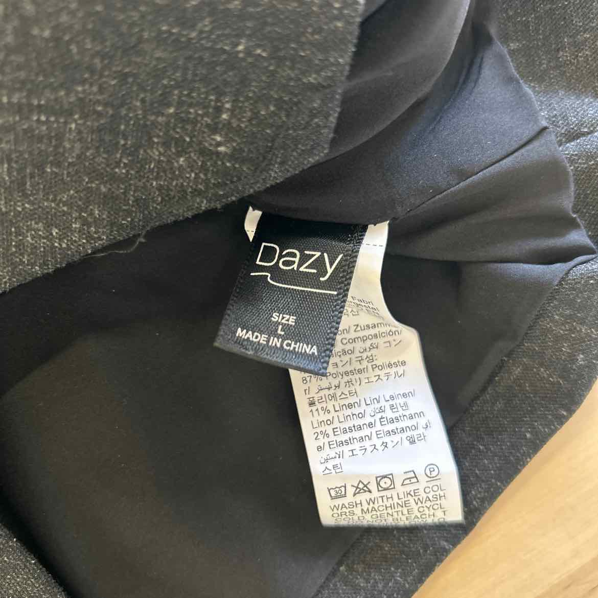 Dazy Size L Black Vest