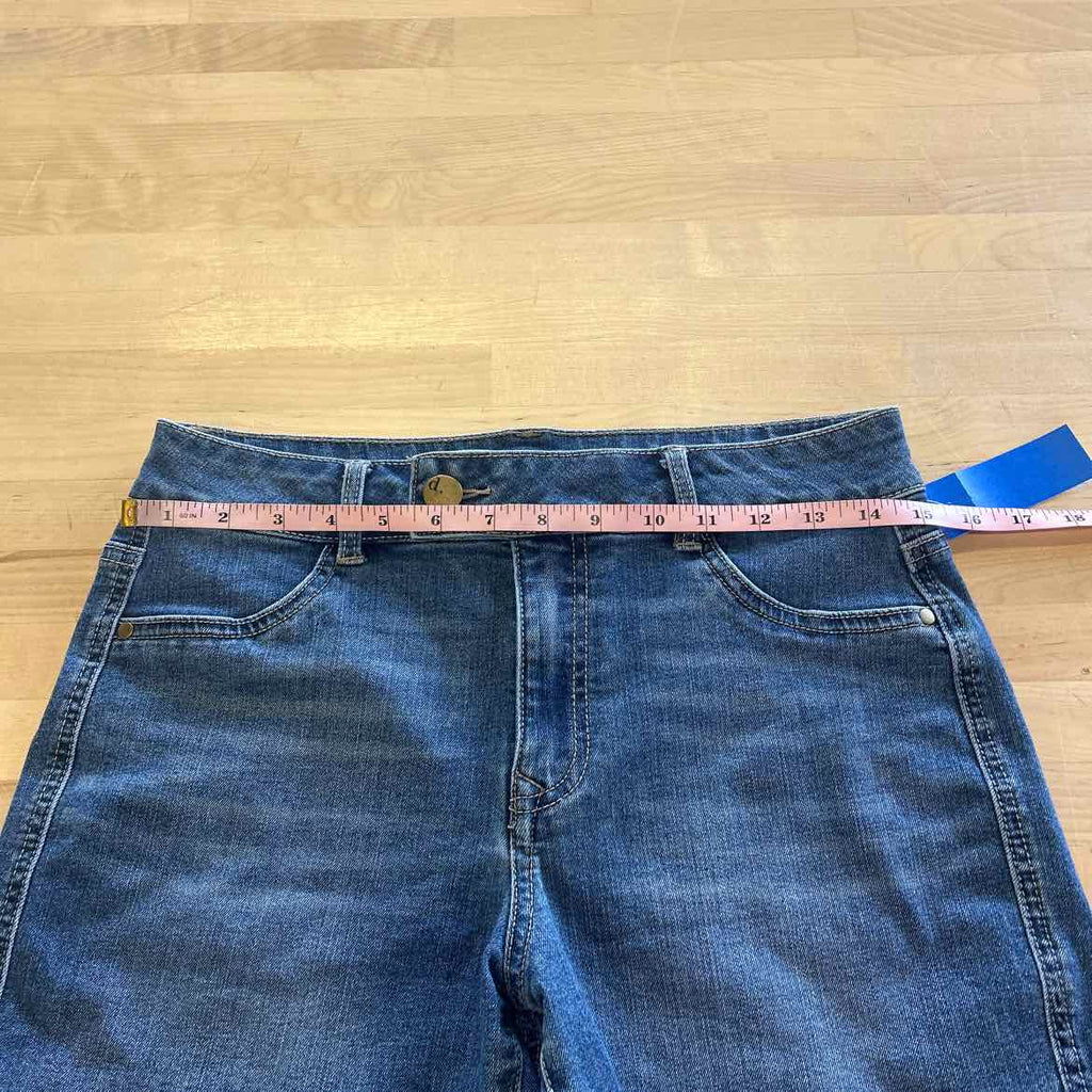 d. jeans Women Size 6 Blue Denim Preloved Shorts