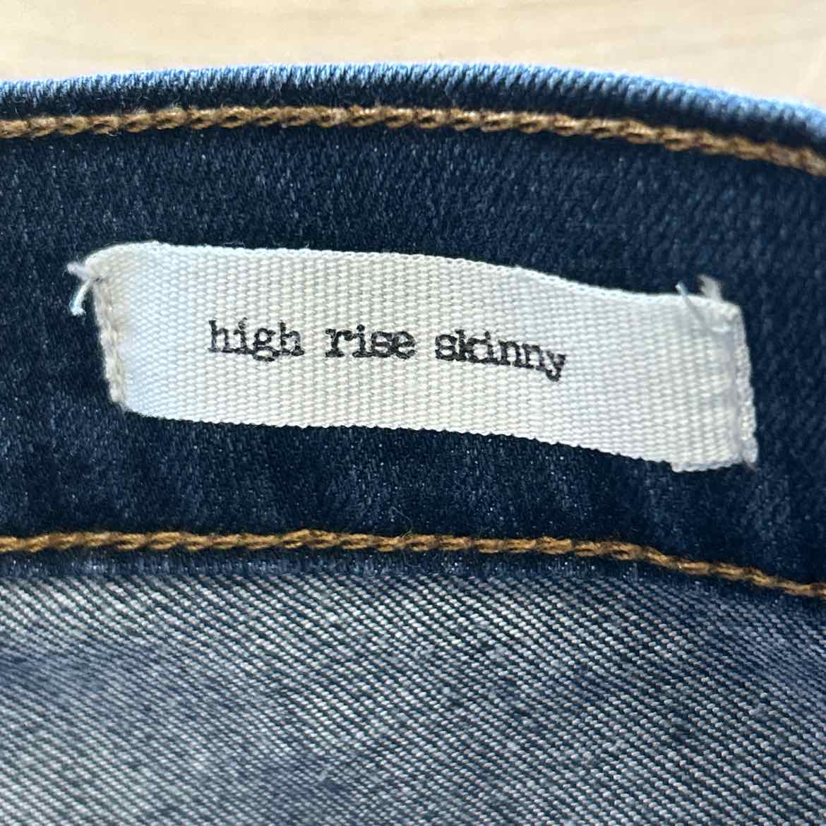Jessica Simpson Size 6 Dark BLue Denim Preloved Jeans