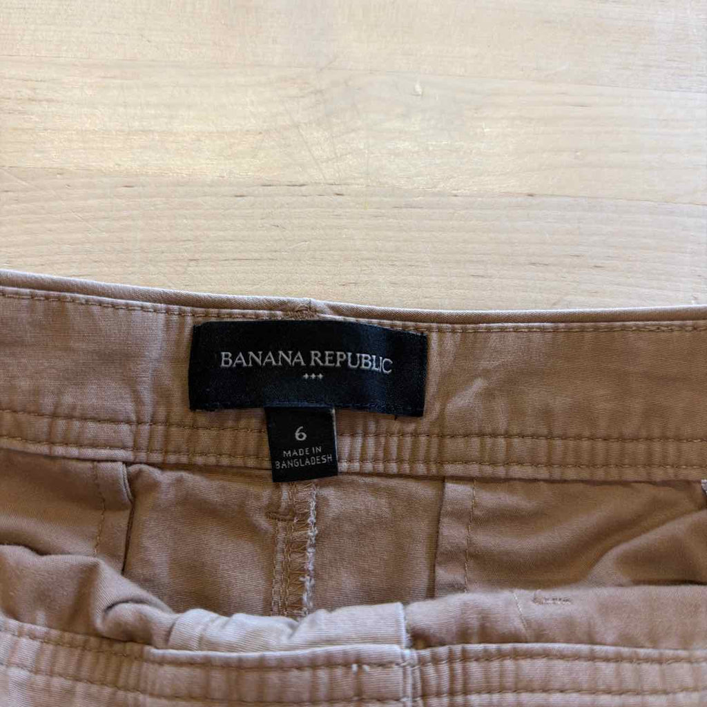 Banana Republic Women Size 6 Brown Preloved Shorts