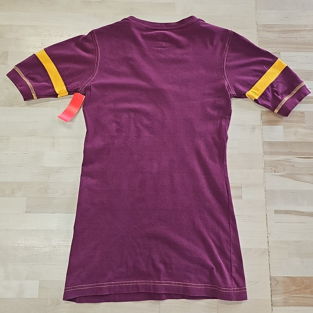 Pro Elite Size S Burgandy Preloved T-shirt